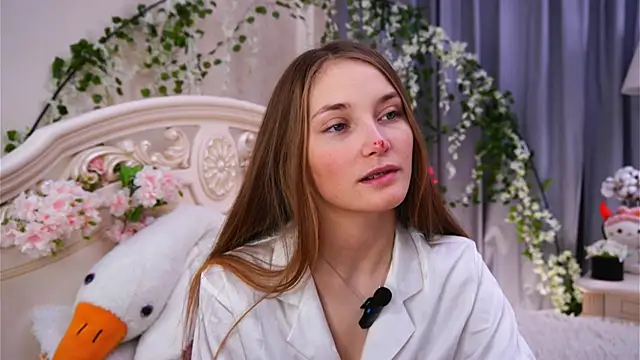 MonaEldon online show from 11-23-25, 02:44