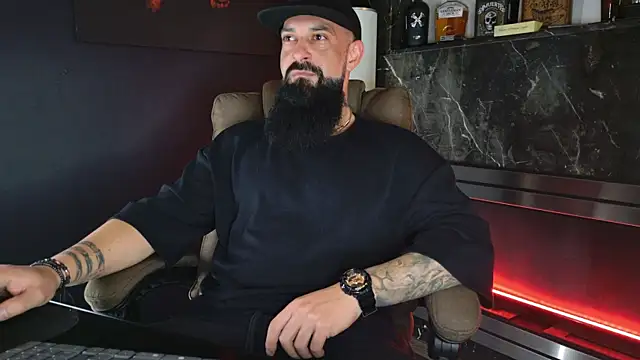 axxelrich  online show from 11-13-25, 04:22