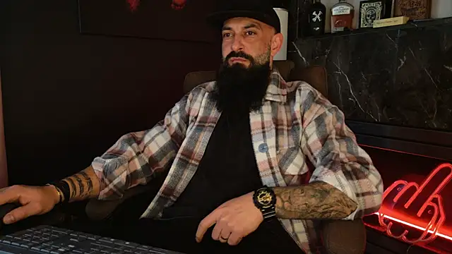 Snapshot of axxelrich_ chatting on 12-17-25, 09:37 axxelrich online show from 12-17-25, 09:37