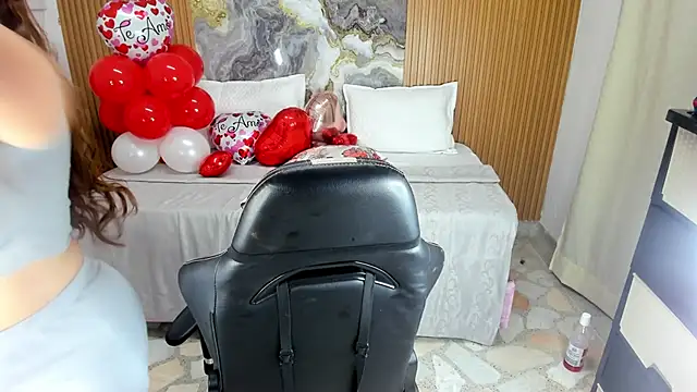 Danna topless online show from 03-04-25, 12:01