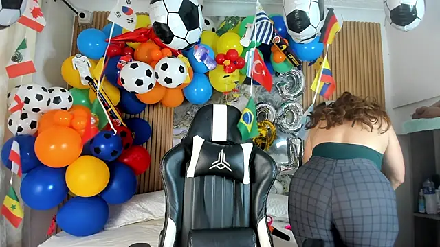 Danna topless online show from 07-15-26, 12:21