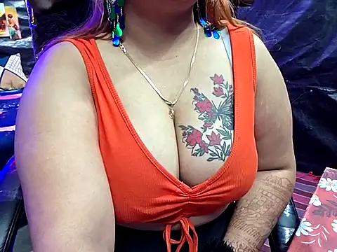 Snapshot of Naughty_Neha_ chatting on 03-03-25, 06:12 Naughty Neha online show from 03-03-25, 06:12