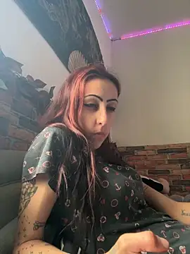 Snapshot of kriszy_baby chatting on 01-15-25, 11:32 kriszy baby online show from 01-15-25, 11:32