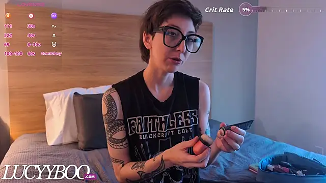 lovelylucyy online show from 10-15-25, 03:45