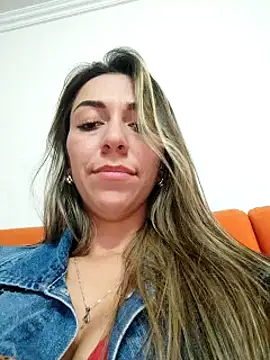 Snapshot of rachellboom chatting on 01-15-25, 01:56 rachellboom online show from 01-15-25, 01:56