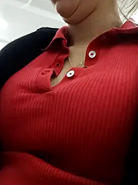 Snapshot of rachellboom chatting on 10-21-25, 10:10 rachellboom online show from 10-21-25, 10:10