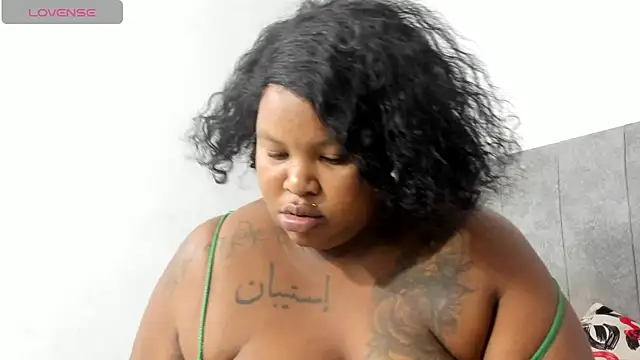 briyinabloom  online show from 01-17-25, 01:24