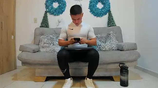 julian wallace online show from 01-05-25, 01:13