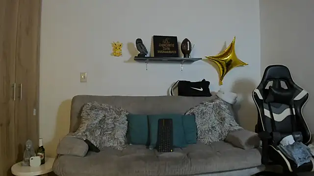 julian wallace online show from 11-25-25, 03:01