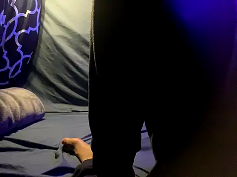 BigMac1596 online show from 10-11-25, 01:42