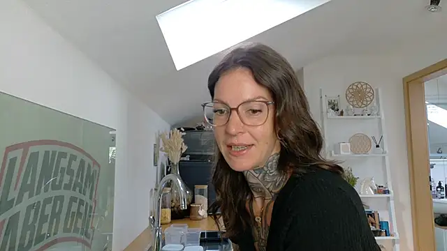 BrownieyQueen online show from 07-18-26, 07:23