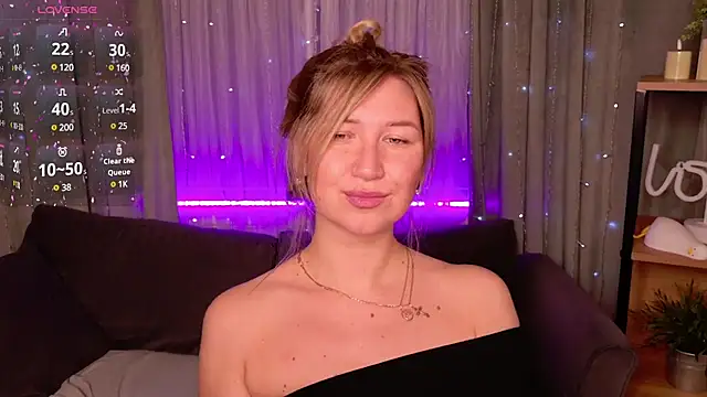 MilaBott online show from 02-04-25, 11:16