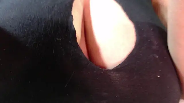 Snapshot of MaggaCass chatting on 12-31-24, 01:15 MaggaCass online show from 12-31-24, 01:15