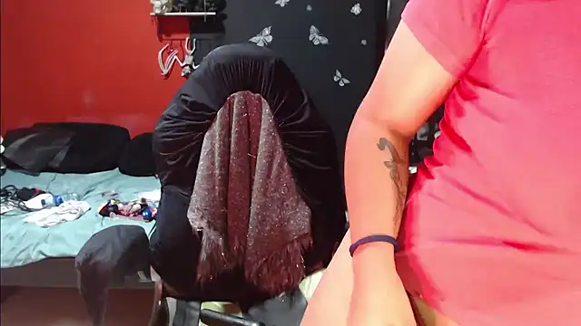 Snapshot of MaggaCass chatting on 02-06-25, 03:27 MaggaCass online show from 02-06-25, 03:27