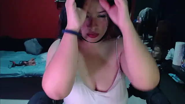 Snapshot of MaggaCass chatting on 02-07-25, 11:55 MaggaCass online show from 02-07-25, 11:55