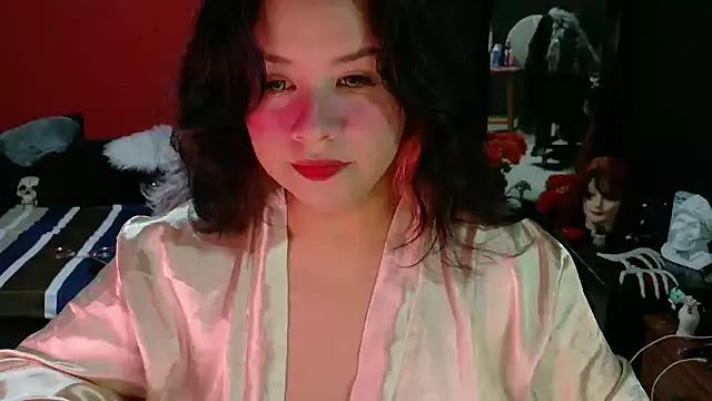 Snapshot of MaggaCass chatting on 03-06-25, 12:00 MaggaCass online show from 03-06-25, 12:00