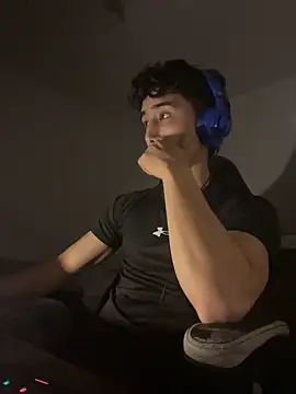 gojo satoru 18 online show from 11-12-25, 06:25