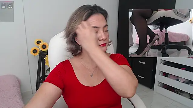 Chiraz hasnaa online show from 12-03-24, 01:10