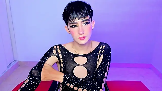 Snapshot of HotStar_yes chatting on 02-11-25, 03:29 HotStar yes online show from 02-11-25, 03:29