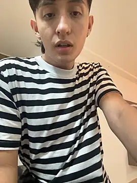 Snapshot of HotStar_yes chatting on 09-24-25, 01:09 HotStar yes online show from 09-24-25, 01:09