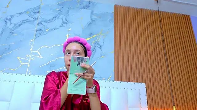 Beautifulskinny18 online show from 09-14-25, 08:08