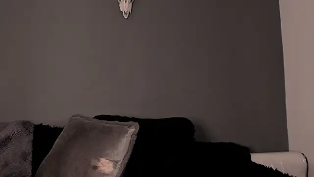 Aliz01 online show from 12-24-24, 02:10