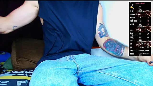 Thomass00 online show from 11-23-25, 02:11