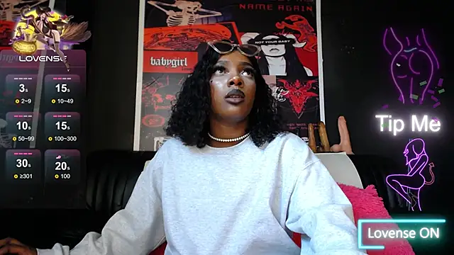 TIFFANYYSTAR online show from 03-11-25, 01:56