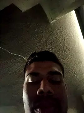 Snapshot of 900irani chatting on 01-16-25, 10:53 900irani online show from 01-16-25, 10:53