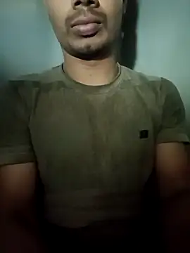 Snapshot of 900irani chatting on 02-20-25, 06:28 900irani online show from 02-20-25, 06:28