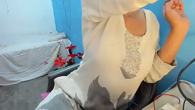 aarjulove online show from 11-28-25, 10:51