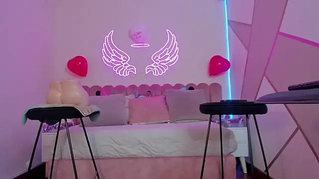  scarletmoore online show from 02-08-25, 01:33