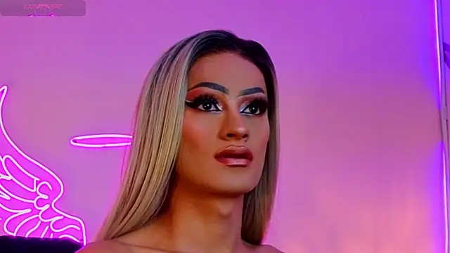  scarletmoore online show from 10-05-25, 09:07