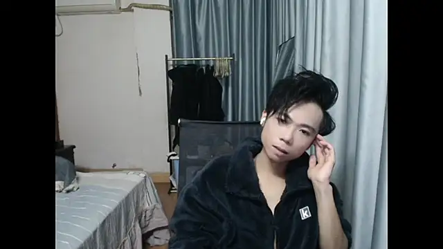 wujiaxing22 online show from 12-24-24, 02:12