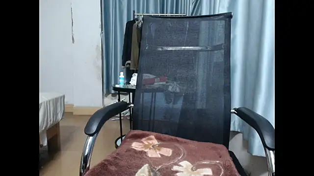 wujiaxing22 online show from 02-19-25, 06:21