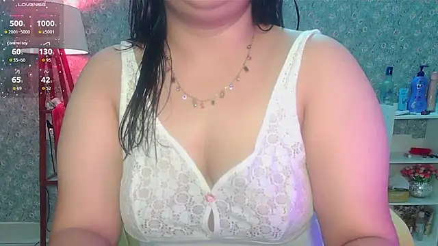Snapshot of Kriti_02 chatting on 05-09-26, 12:10 Kriti 02 online show from 05-09-26, 12:10