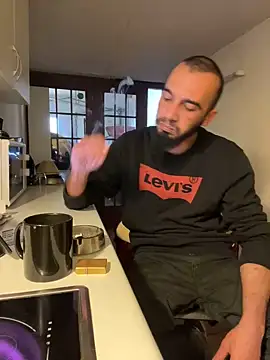 donnuozfutura online show from 02-05-25, 10:41