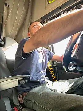 donnuozfutura online show from 10-08-25, 08:12