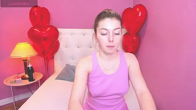 Snapshot of MollyMeltorr chatting on 02-11-25, 04:11 MollyMeltorr online show from 02-11-25, 04:11