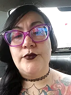 Snapshot of l1la_Rav3n chatting on 12-10-24, 04:27 l1la Rav3n online show from 12-10-24, 04:27