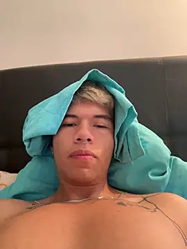 Logan smith1 online show from 02-01-25, 08:16