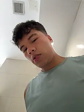 Logan smith1 online show from 11-25-25, 05:57