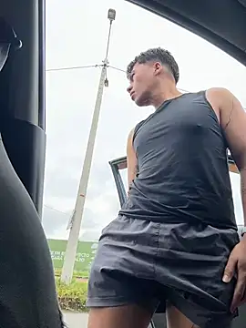 Snapshot of Logan_smith1 chatting on 12-20-25, 05:09 Logan smith1 online show from 12-20-25, 05:09