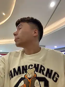 Snapshot of Logan_smith1 chatting on 03-13-26, 09:32 Logan smith1 online show from 03-13-26, 09:32