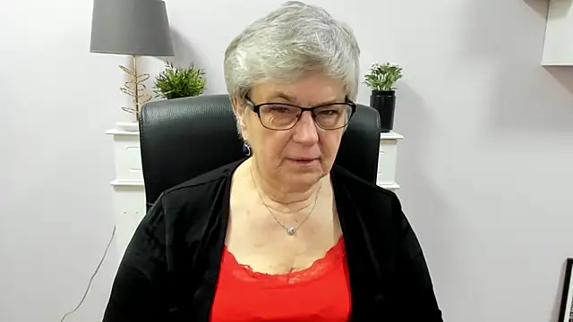 IrisDream online show from 04-24-26, 06:05