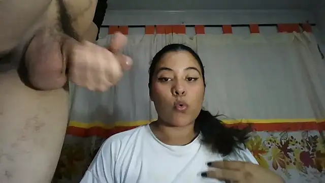 Snapshot of Bruno_Iris_sex chatting on 12-21-25, 02:19 Bruno Iris sex online show from 12-21-25, 02:19