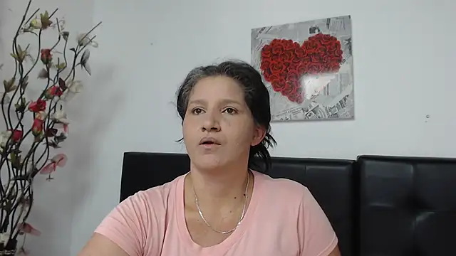 Angelinna Milf online show from 01-16-25, 07:10
