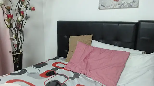 Angelinna Milf online show from 01-26-25, 02:03
