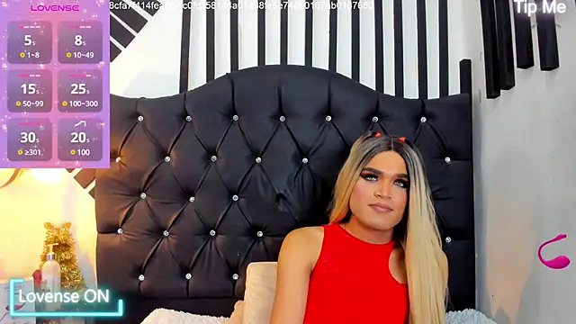 Snapshot of AllisonsweetZ chatting on 12-24-24, 10:39 AllisonsweetZ online show from 12-24-24, 10:39