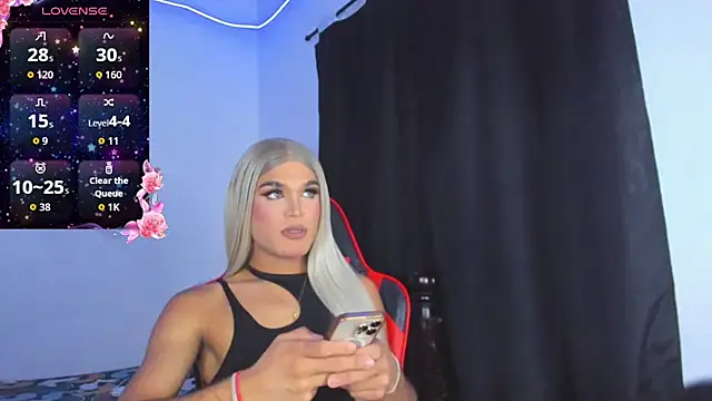 Snapshot of AllisonsweetZ chatting on 06-28-26, 03:40 AllisonsweetZ online show from 06-28-26, 03:40